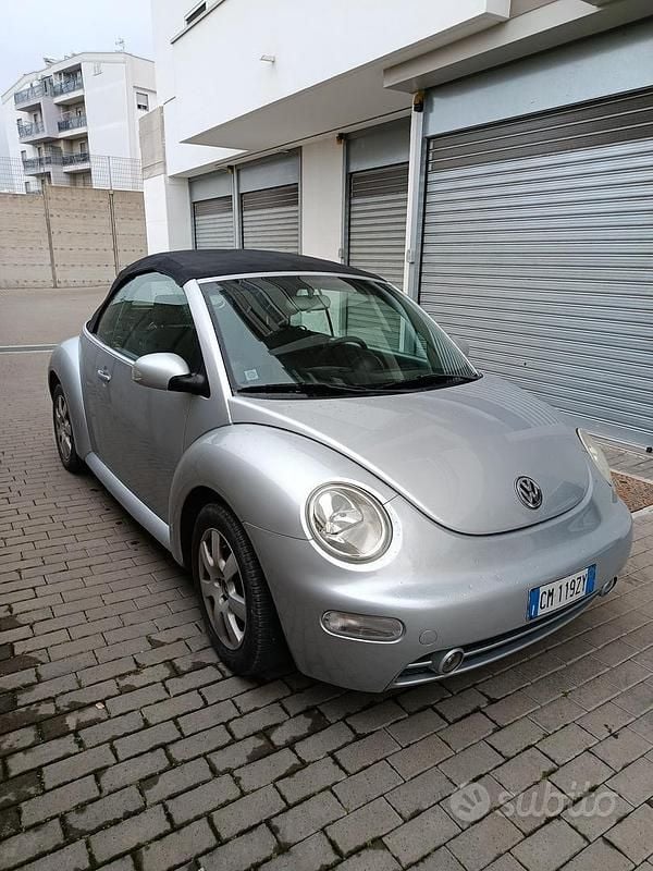 Usata VW New Beetle 2004 Grigio Utilitaria