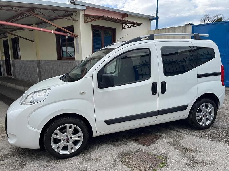 Usata Fiat Qubo Trekking 75 CV (55 kW) 2011 Bianco Monovolume