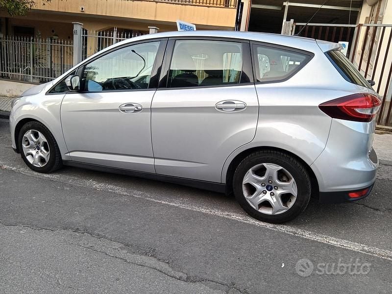 Usata Ford C-MAX 120 CV (88 kW) 2016 Grigio Monovolume