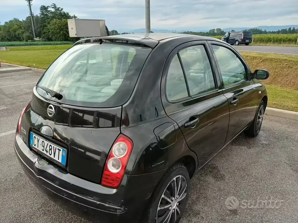 Usata Nissan Micra 80 CV (58 kW) 2006 Nero Utilitaria