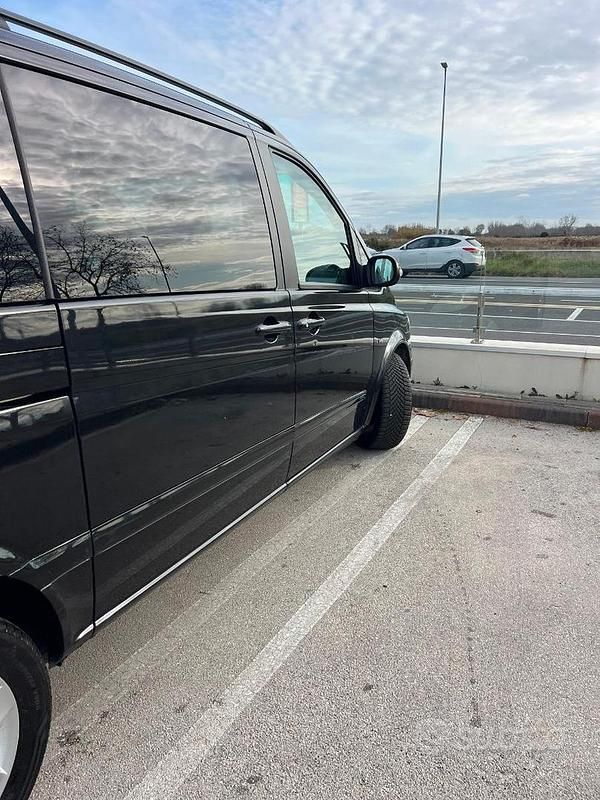 Usata Mercedes Viano 204 CV (150 kW) 2008 Nero Monovolume