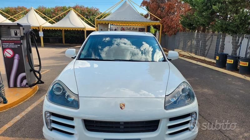 Usata Porsche Cayenne 2012 Bianco SUV