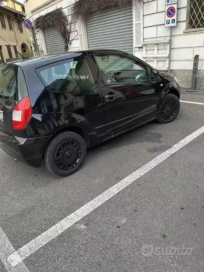 Usata Citroën C2 60 CV (44 kW) 2008 Nero Utilitaria