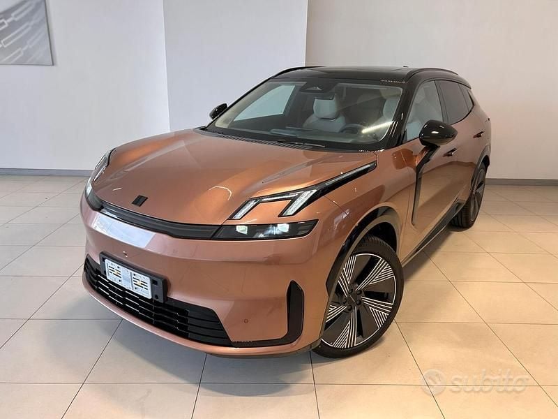 Nuova Lynk & Co 08 345 CV (253 kW) 2025 Bronzo SUV