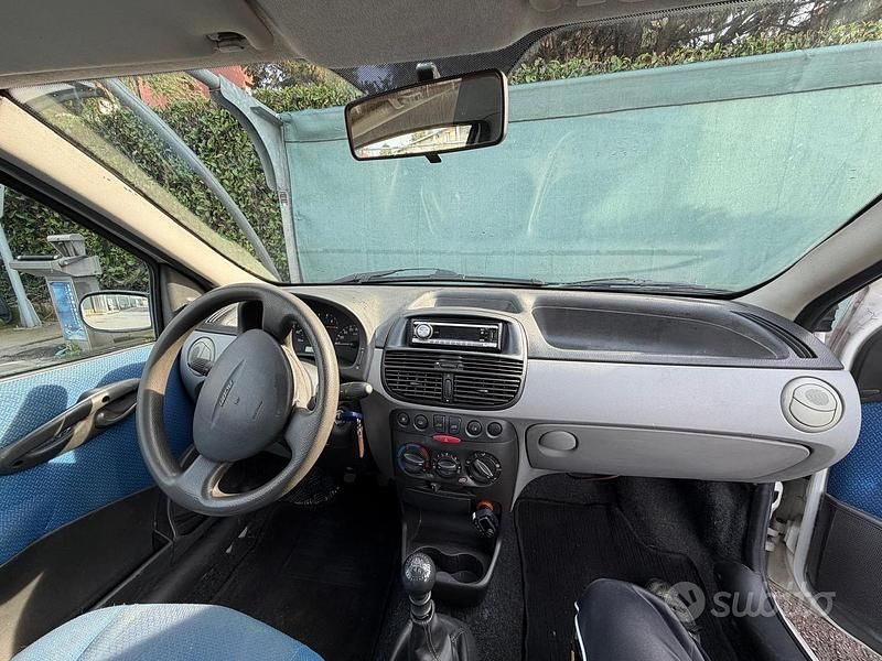 Usata Fiat Punto 2003 Bianco Utilitaria