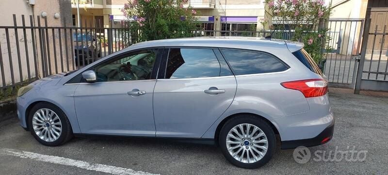 Usata Ford Focus 116 CV (85 kW) 2011 Station wagon