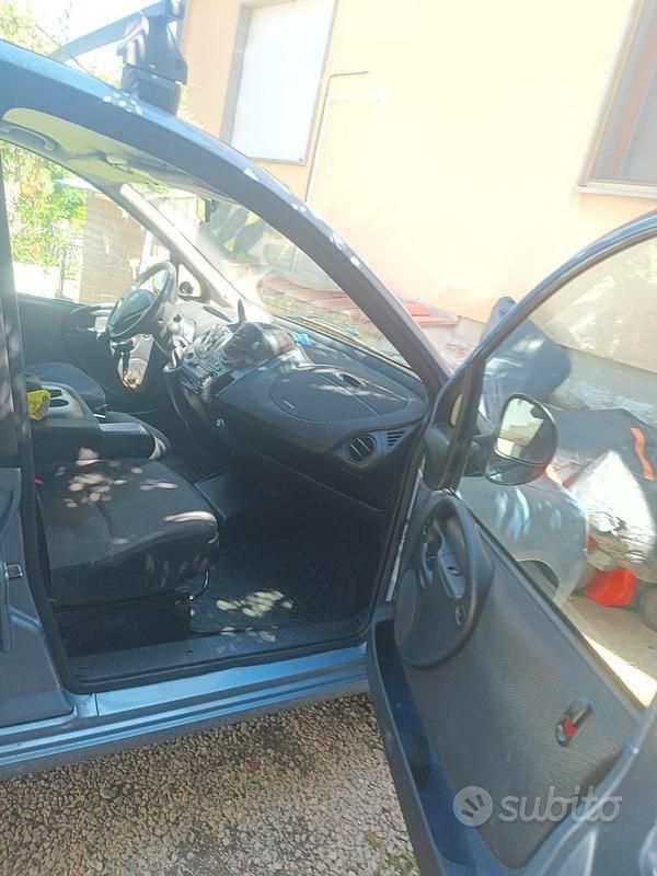 Usata Fiat Multipla 103 CV (75 kW) 2007 Blu Monovolume