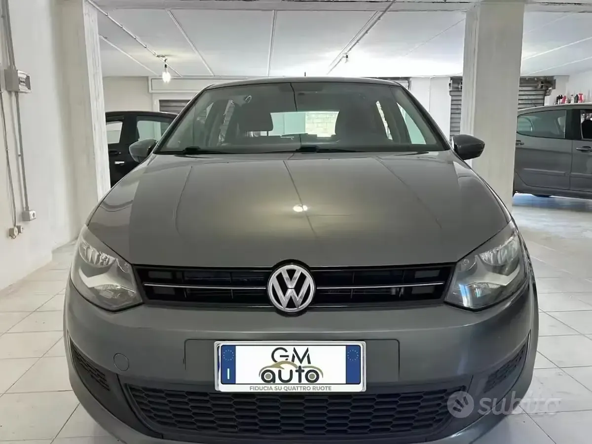 Usata VW Polo Comfortline 90 CV (66 kW) 2014 Grigio Berlina