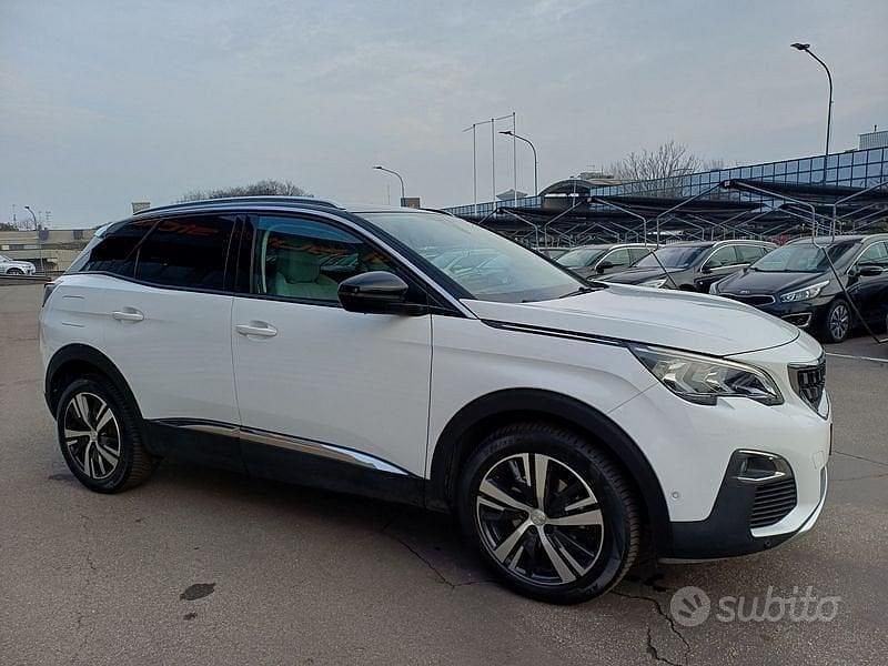 Usata Peugeot 3008 Allure 120 CV (88 kW) 2017 Bianco SUV