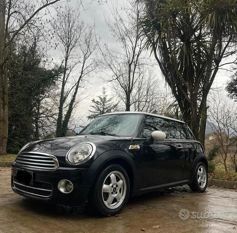 Usata Mini One D 90 CV (66 kW) 2010 Nero Utilitaria