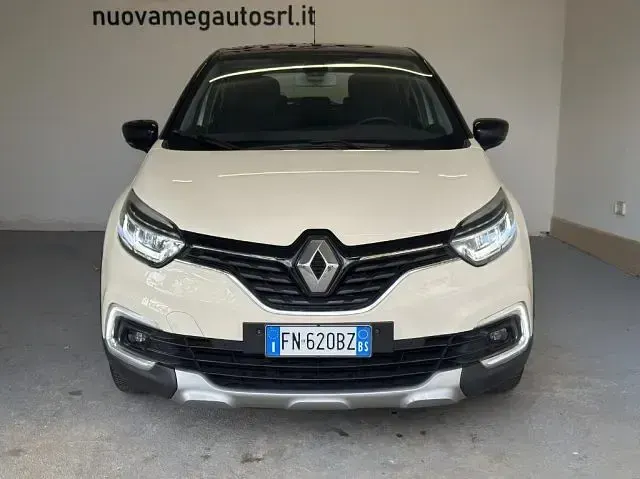 Usata Renault Captur Intens 90 CV (66 kW) 2018 Beige SUV