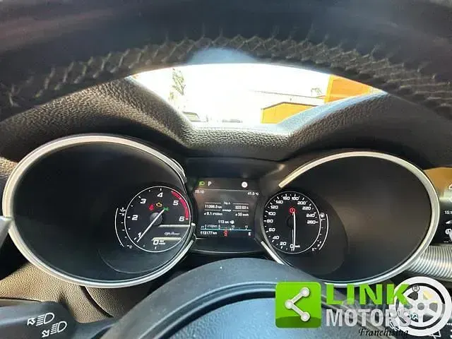 Usata Alfa Romeo Stelvio Sprint 190 CV (139 kW) 2020 Grigio SUV