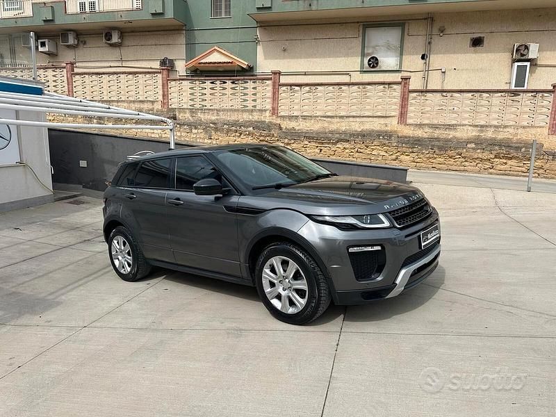 Usata Land Rover Range Rover evoque SE Dynamic 150 CV (110 kW) 2017 Grigio SUV