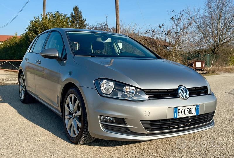 Grigio Usata 2014 VW Golf VII Utilitaria | 9800 € (Ottimo prezzo) - Immagine 1/4