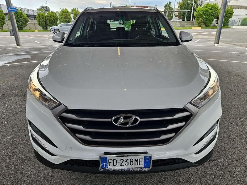Usata Hyundai Tucson Comfort 132 CV (97 kW) 2016 Bianco SUV