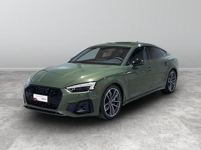 Verde district metallizzato Usata 2025 Audi A5 Sportback S-Line Due volumi | 46.900 € (Buon prezzo) - Immagine 1/4