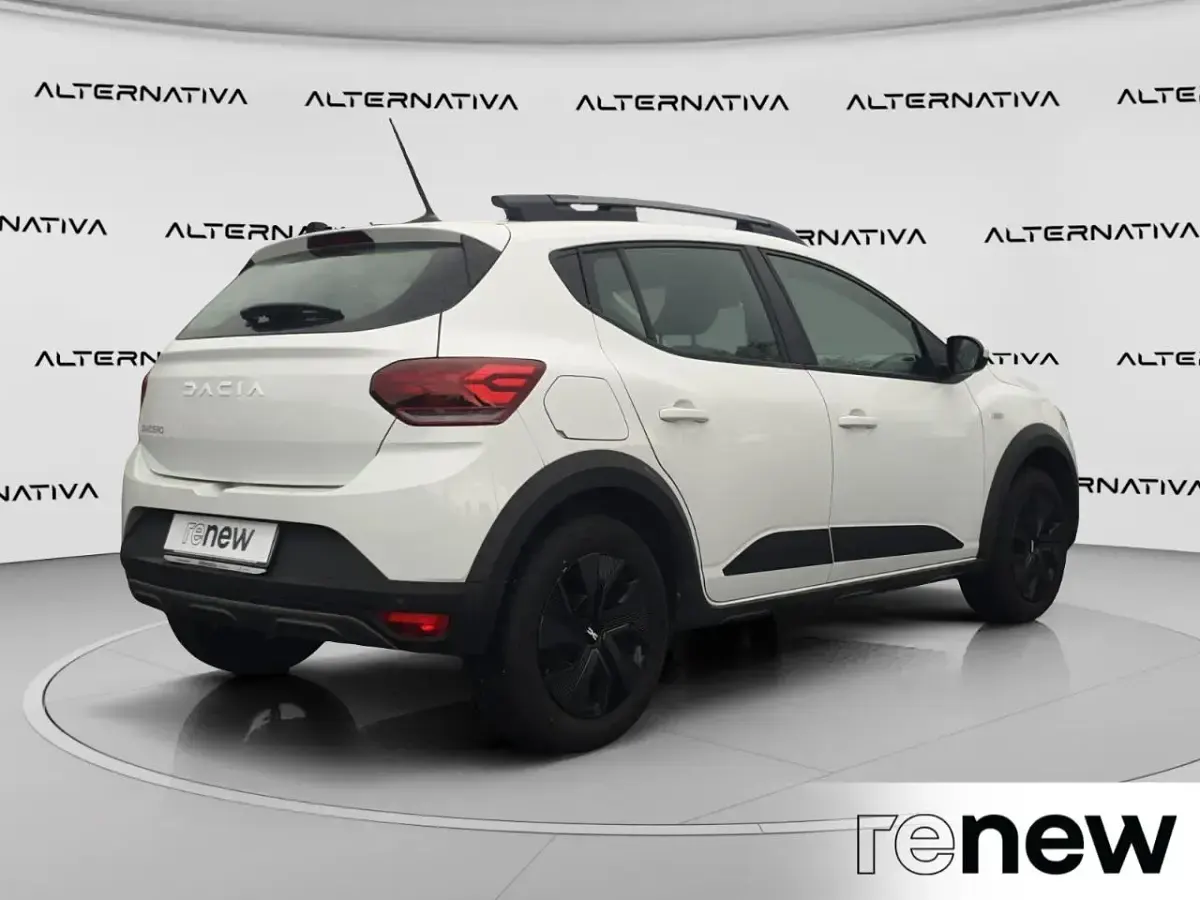 Usata Dacia Sandero Expression 101 CV (74 kW) 2025 Bianco Utilitaria