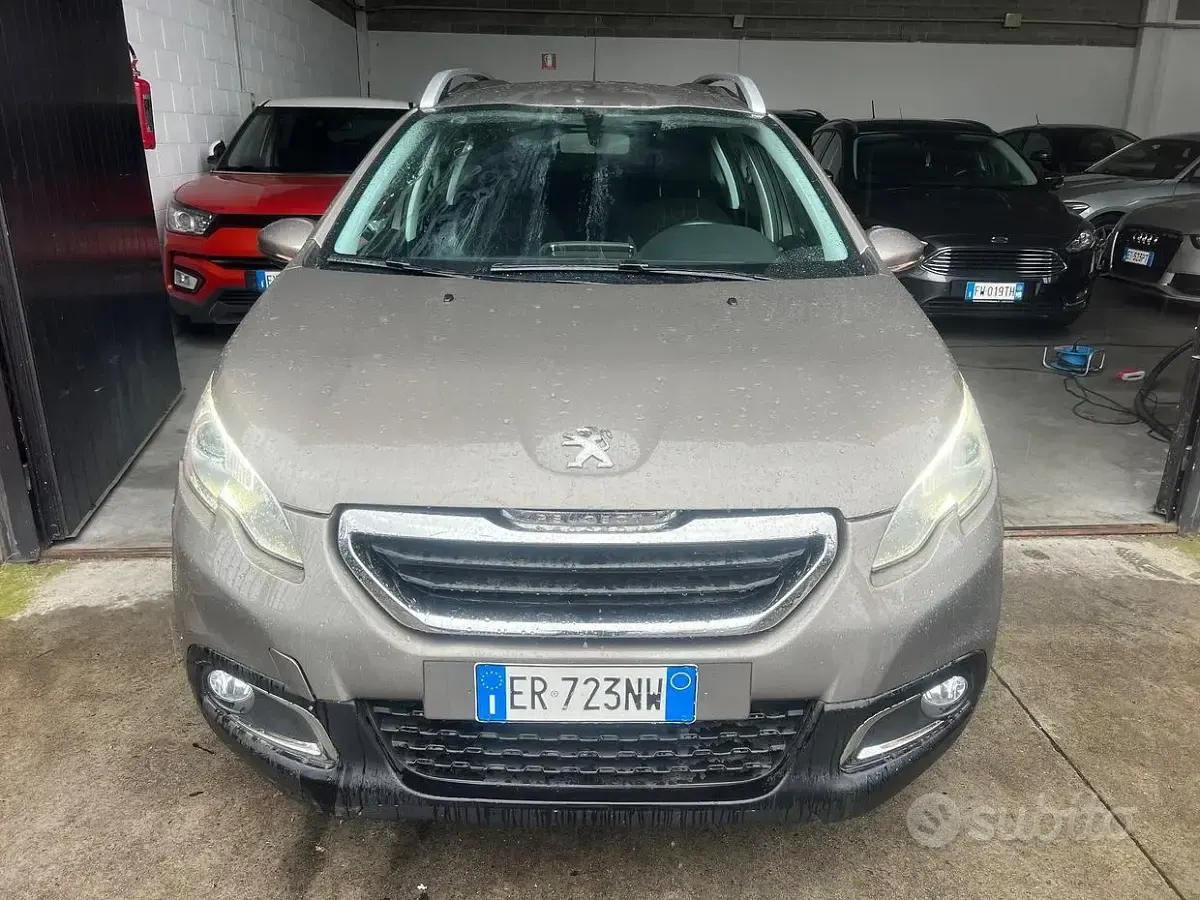 Usata Peugeot 2008 Allure 92 CV (67 kW) 2013 Marrone SUV