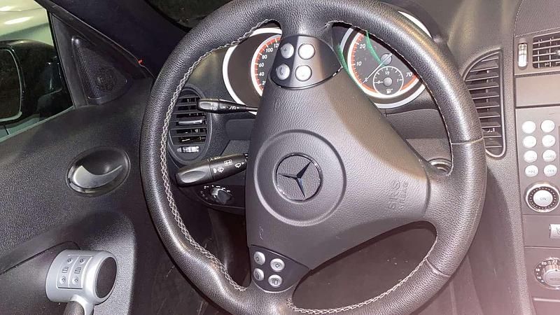 Nero Usata 2007 Mercedes SLK200 Edition 1 Cabrio | 15.500 € (Buon prezzo) - Immagine 1/4