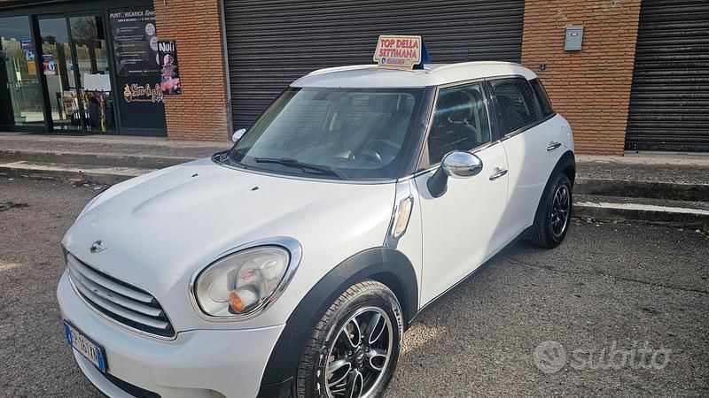 Usata Mini Cooper D Countryman 89 CV (65 kW) 2012 Bianco SUV