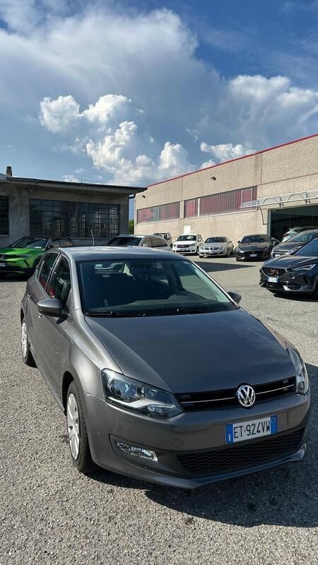Usata VW Polo Comfortline 69 CV (50 kW) 2014 Grigio Berlina