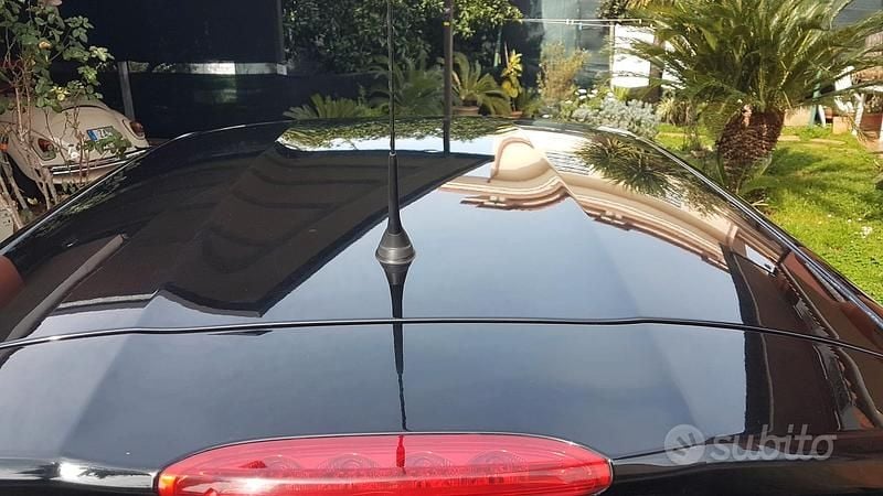 Usata Peugeot 208 75 CV (55 kW) 2017 Nero Utilitaria