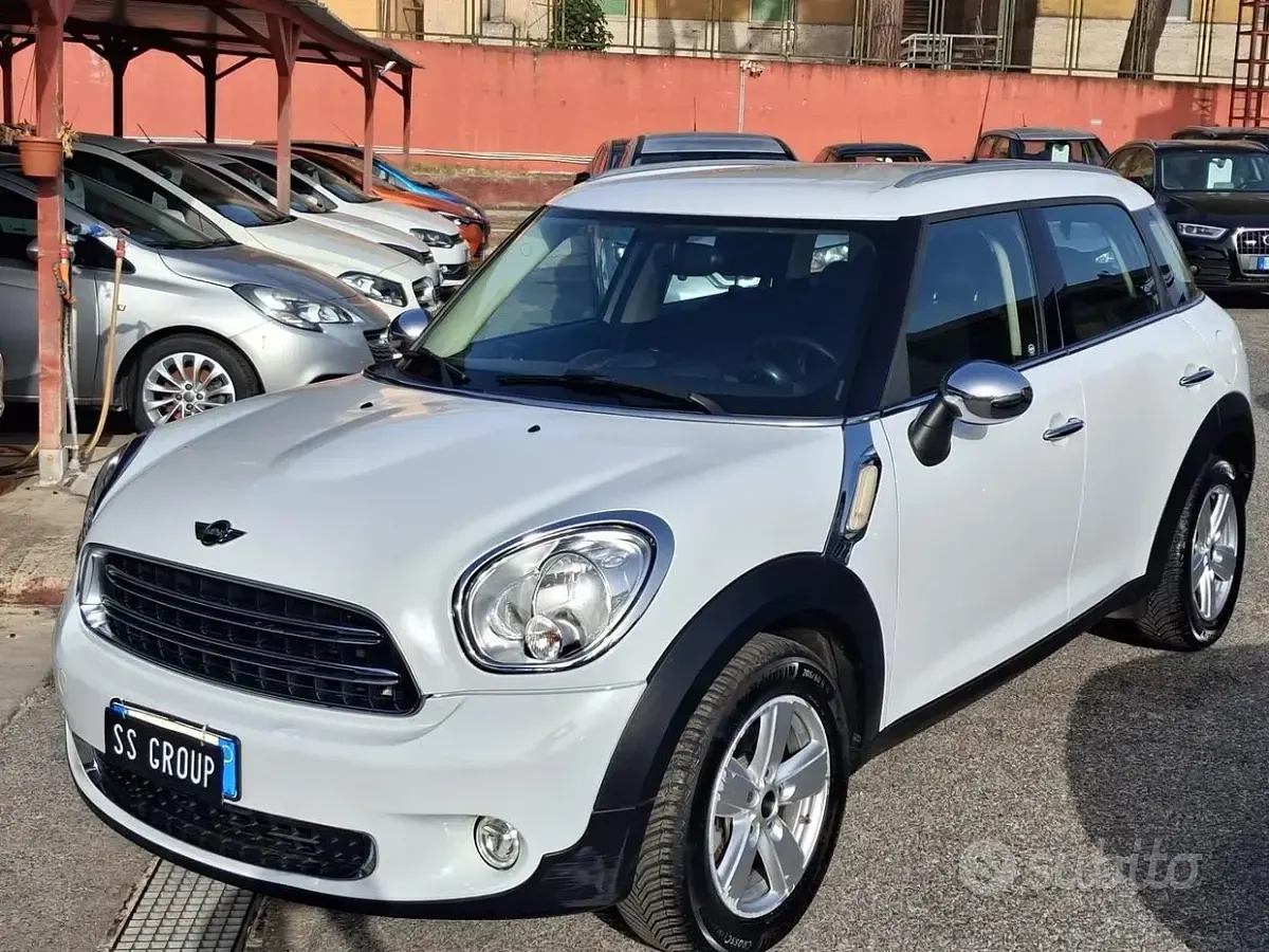 Usata Mini One D Countryman Business 90 CV (66 kW) 2015 Bianco SUV