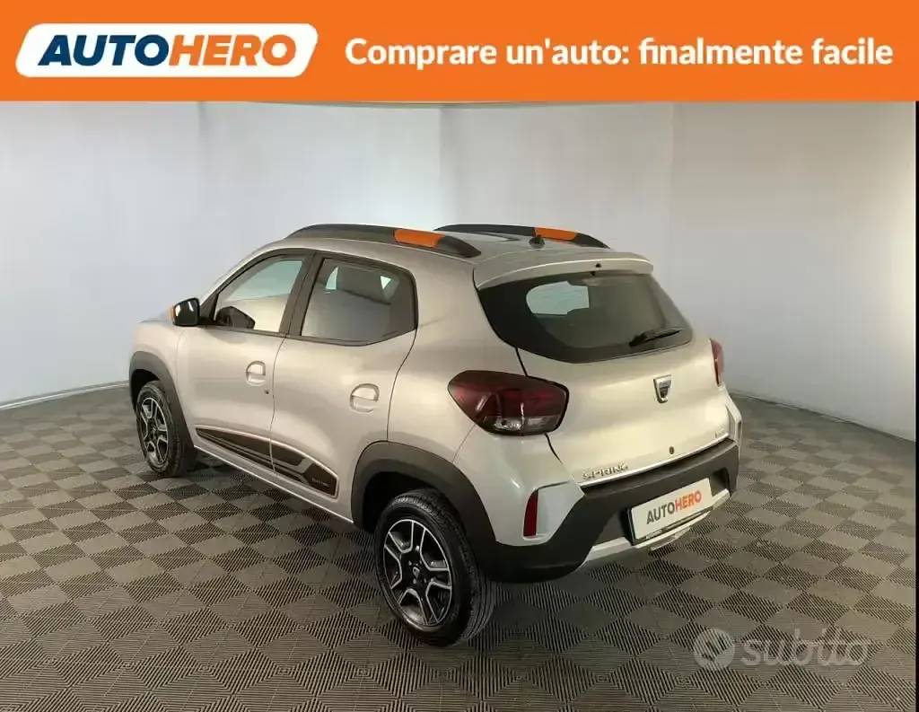 Używany Dacia Spring Comfort Plus 17 kW (24 KM) 2022 Szary Hatchback