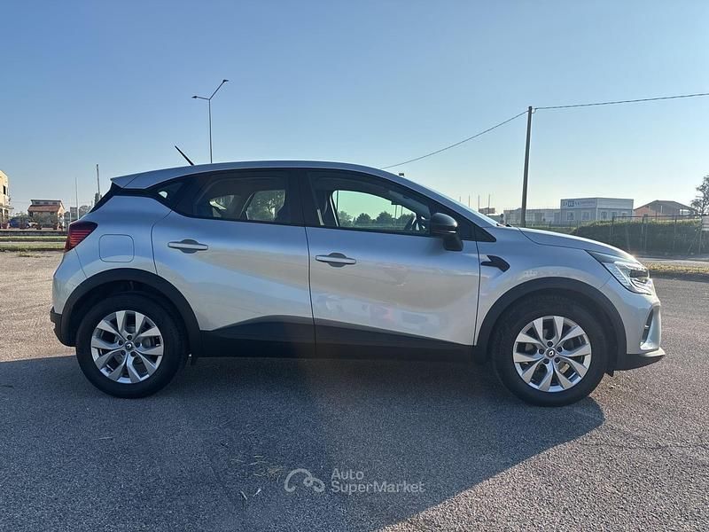 Usata Renault Captur Business 91 CV (66 kW) 2021 Gray SUV