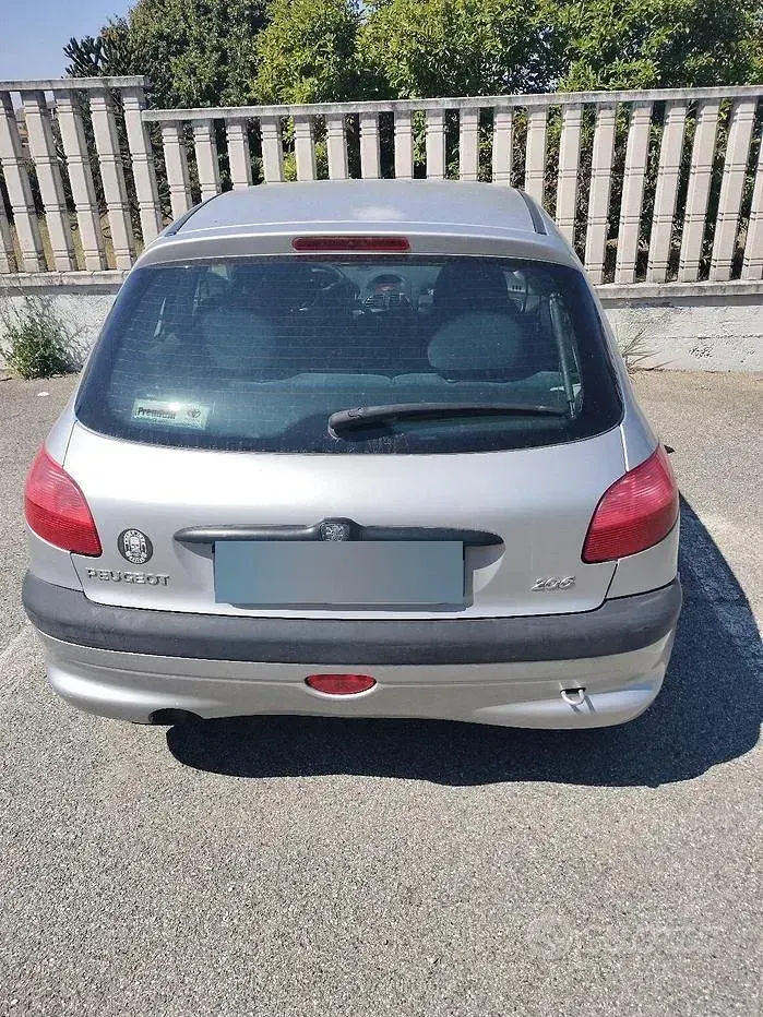 Usata Peugeot 206 75 CV (55 kW) 2000 Grigio Berlina
