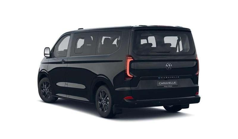 Nuova VW Caravelle Life 2025 Midnight black metallizzato Monovolume