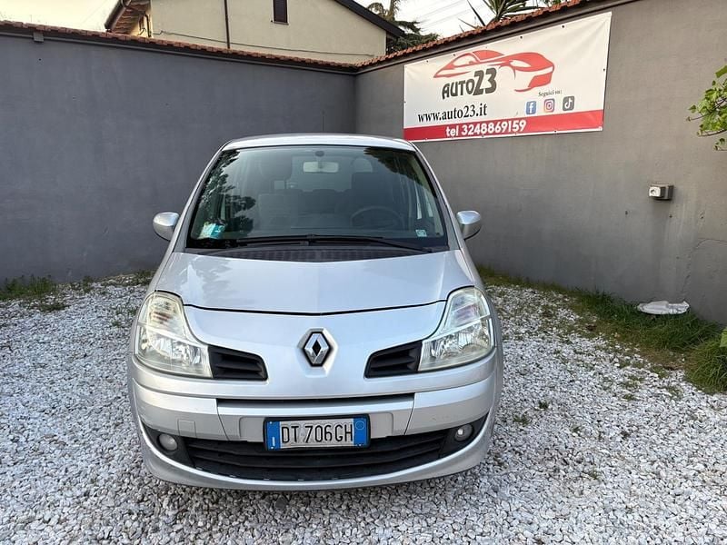 Usata Renault Modus Dynamique 75 CV (55 kW) 2009 Grigio Monovolume