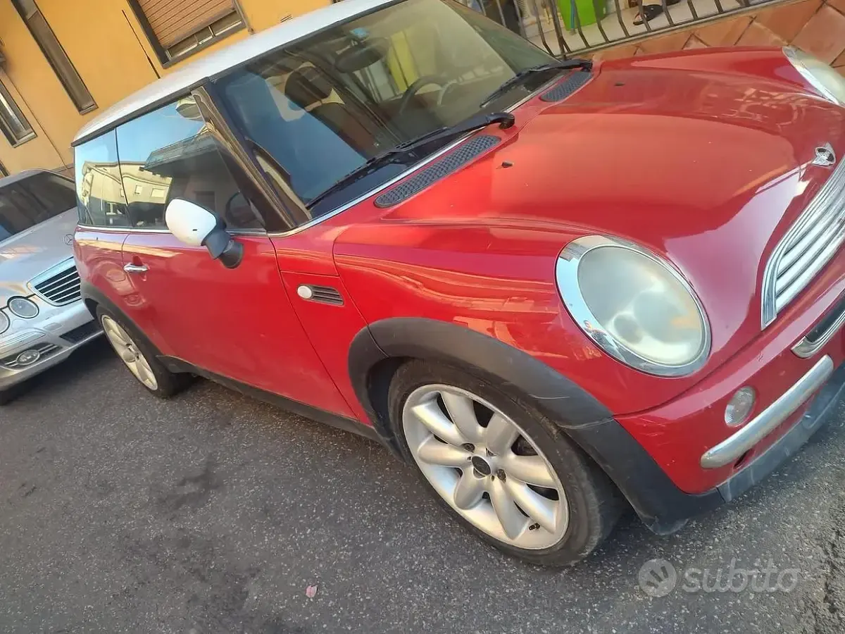 Usata Mini Cooper 116 CV (85 kW) 2003 Rosso Utilitaria
