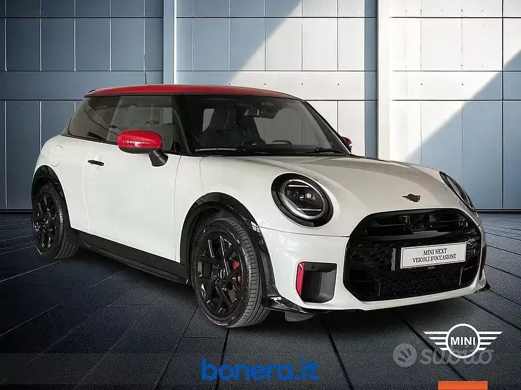 Usata Mini John Cooper Works 231 CV (169 kW) 2025 Bianco Utilitaria