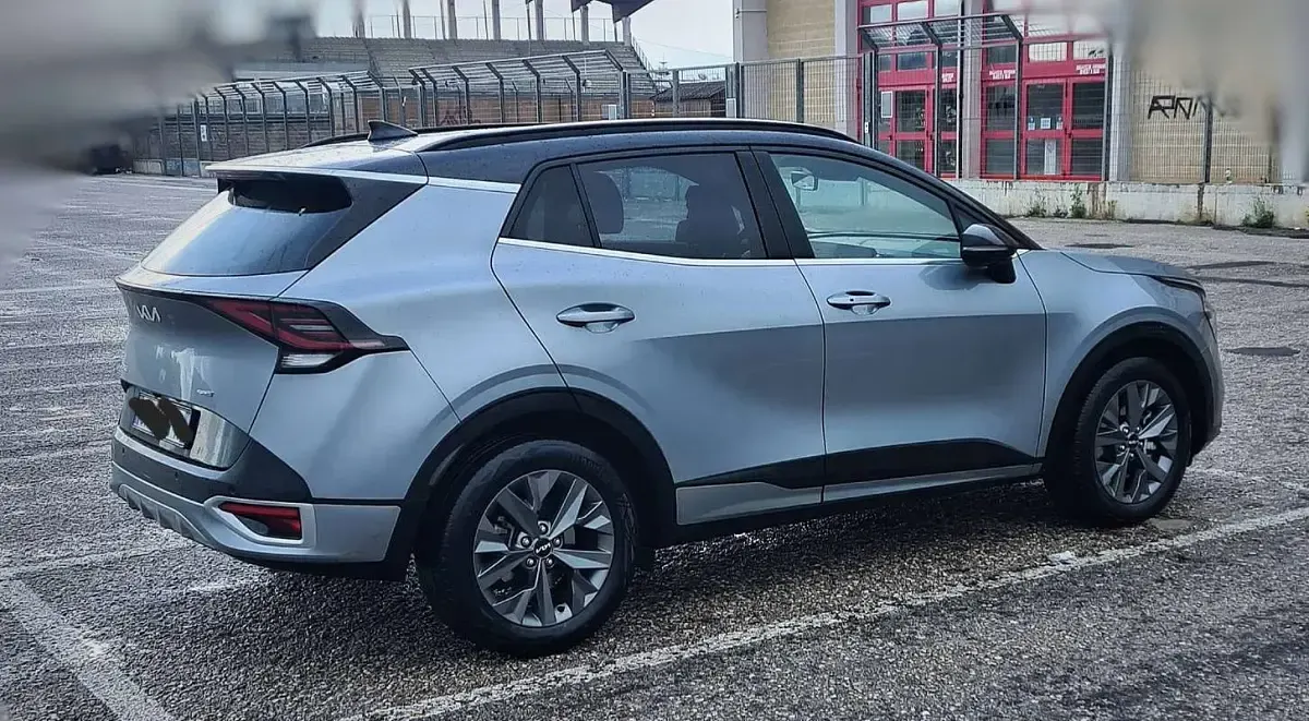 Usata Kia Sportage GT-Line 179 CV (131 kW) 2023 Grigio SUV