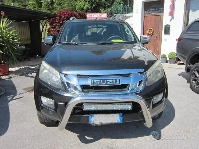 Usata Isuzu D-Max 163 CV (119 kW) 2012 Nero Pick-up