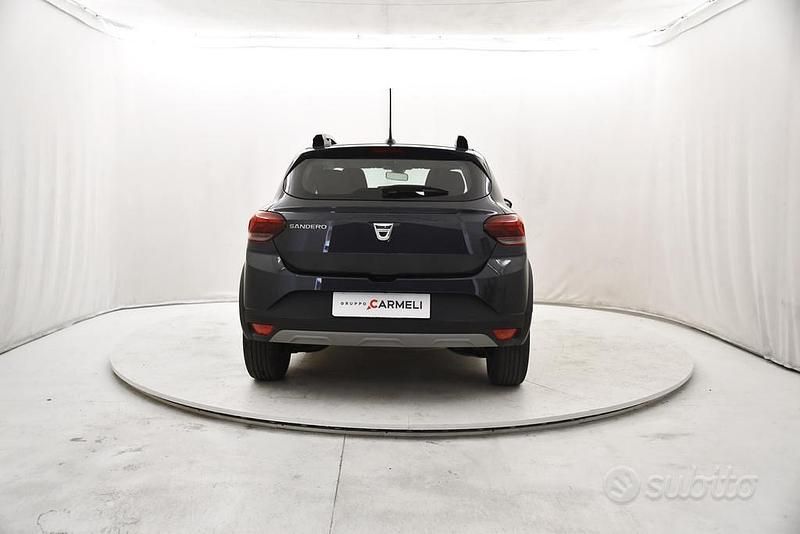 Occasion Dacia Sandero Comfort 101 ch (74 kW) 2023 Gris Berline