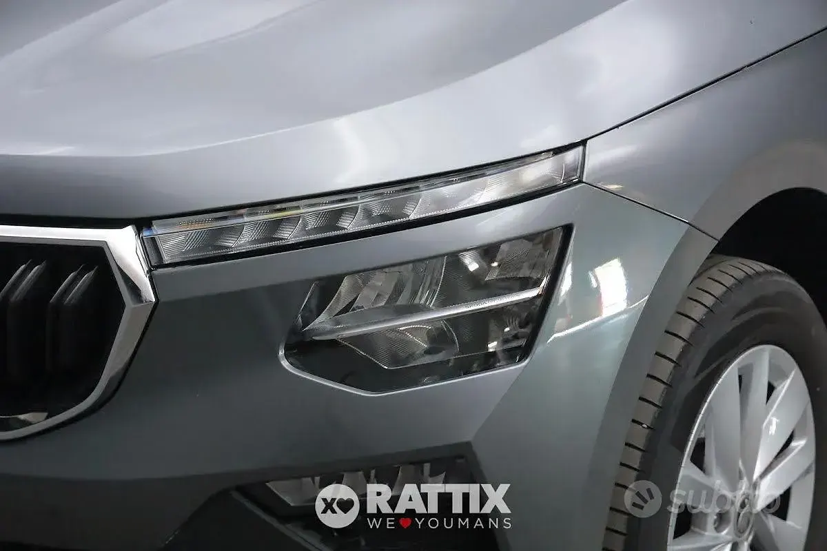 Usata Skoda Kamiq Ambition 95 CV (69 kW) 2024 Grigio graphite SUV