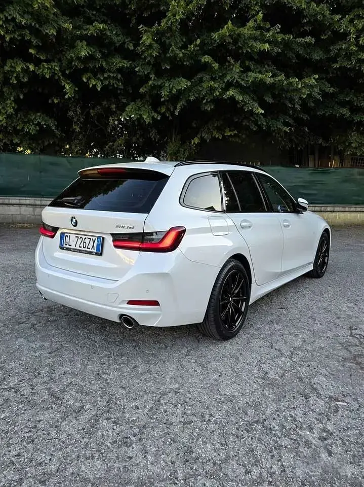 Usata BMW 318 Luxury Line 150 CV (110 kW) 2022 Bianco Station wagon