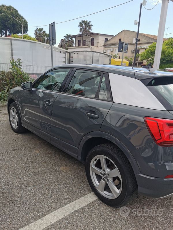 Usata Audi Q2 Admired 116 CV (85 kW) 2020 Grigio SUV