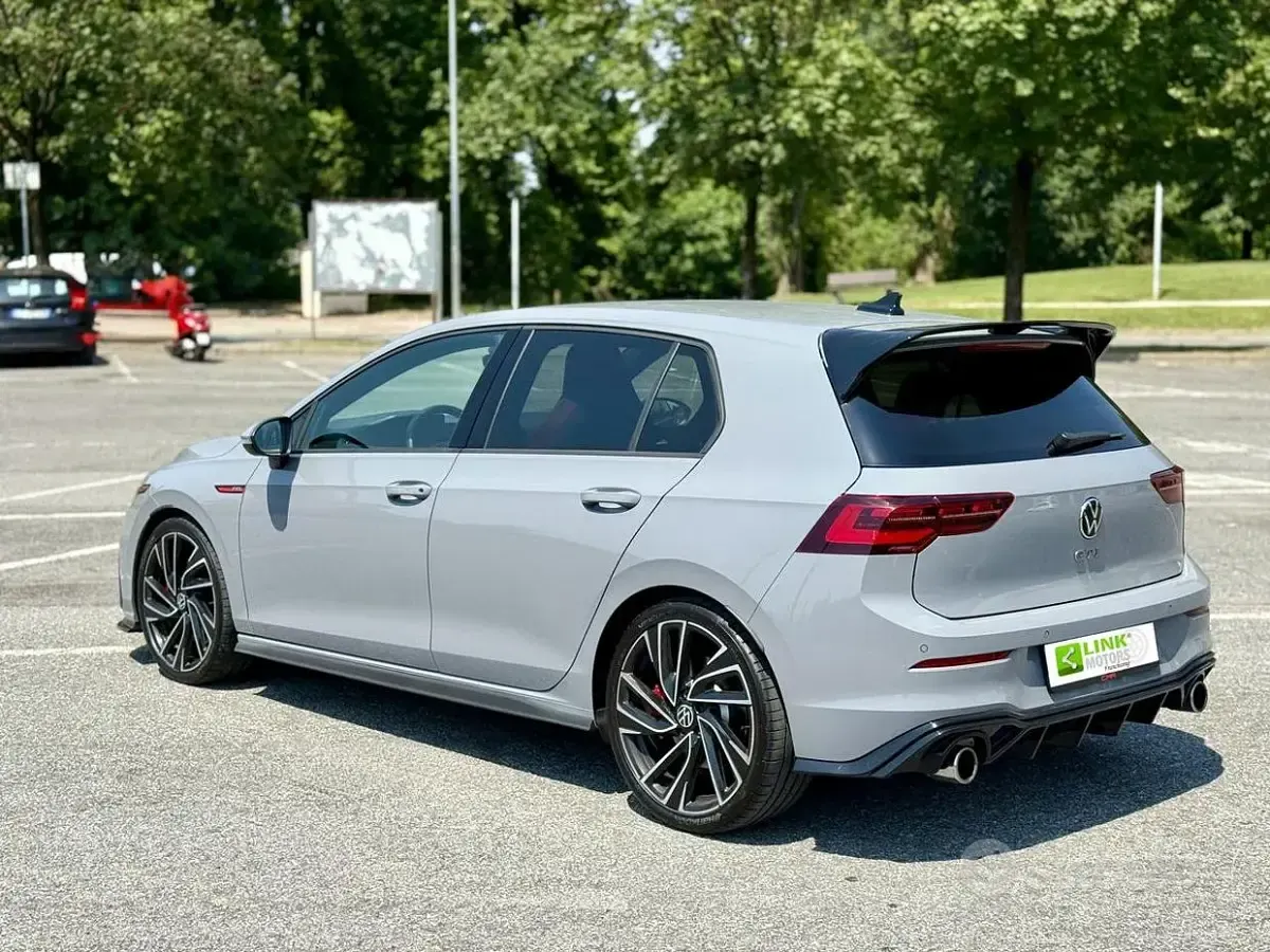 Usata VW Golf VIII GTI 245 CV (180 kW) 2021 Grigio Berlina
