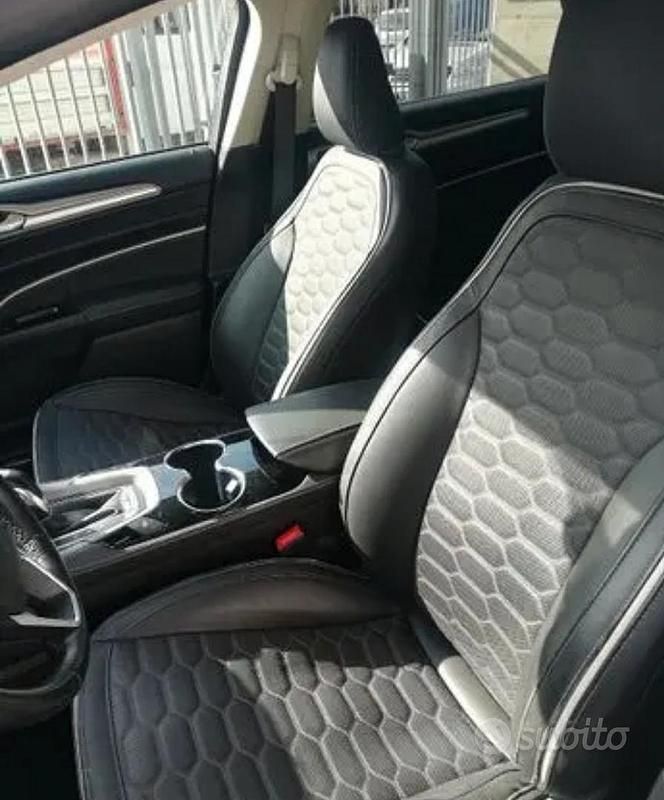 Usata Ford Mondeo 140 CV (102 kW) 2018 Nero Berlina