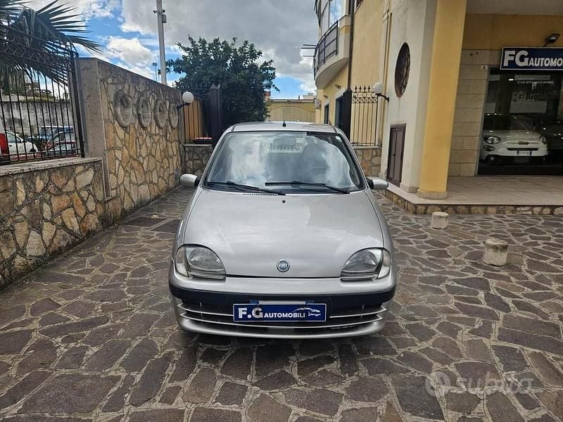 Usata Fiat 600 54 CV (39 kW) 2002 Utilitaria