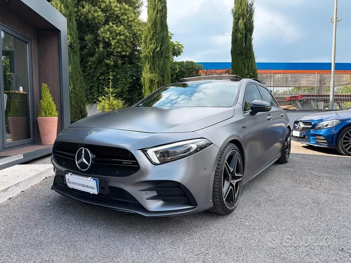 Begagnad Mercedes A35 AMG AMG 306 HK (225 kW) 2022 Grå Sedan
