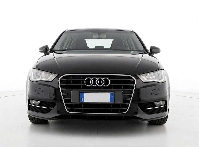 Usata Audi A3 Young 110 CV (80 kW) 2016 Berlina