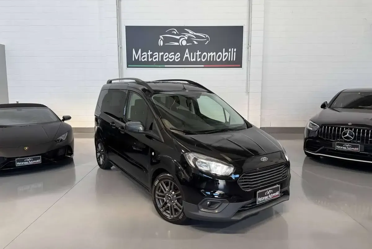 Usata Ford Courier 101 CV (74 kW) 2019 Nero Monovolume
