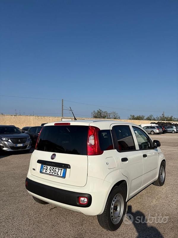 Usata Fiat Panda Pop 80 CV (58 kW) 2015 Bianco Utilitaria