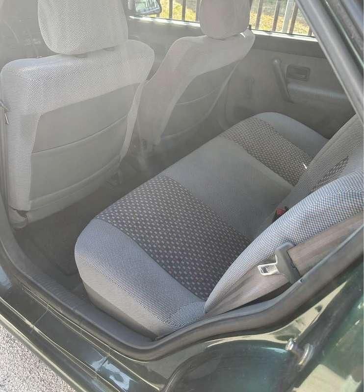 Usata Renault 19 77 CV (56 kW) 1994 Verde Berlina