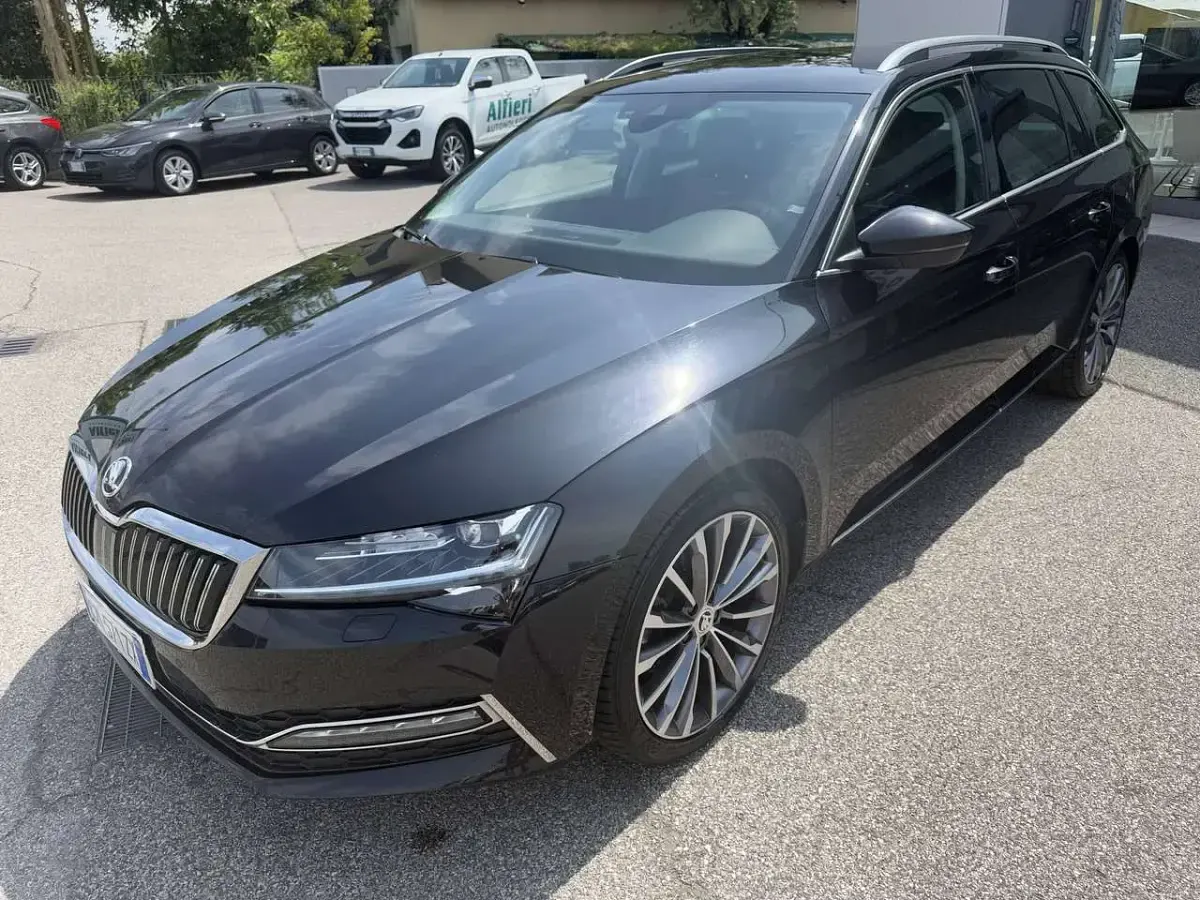 Usata Skoda Superb Executive 200 CV (147 kW) 2023 Other Station wagon