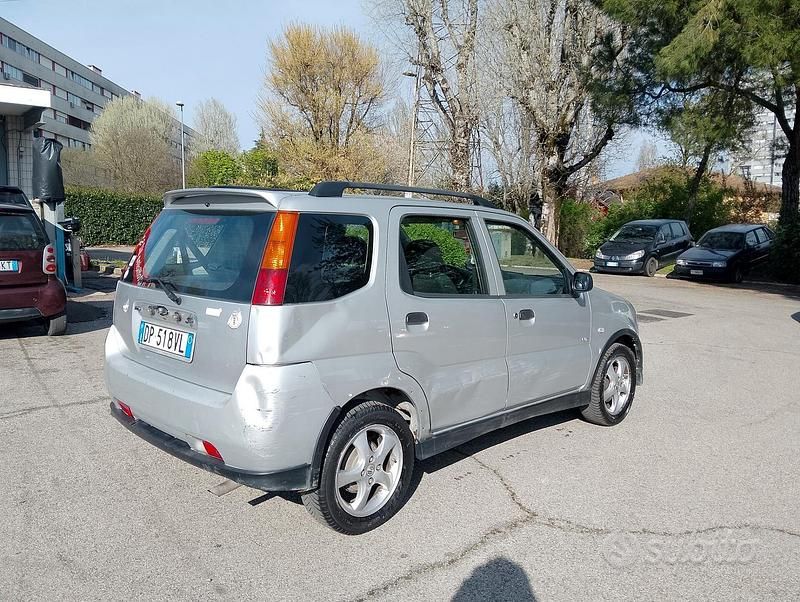 Usata Suzuki Ignis 99 CV (72 kW) 2008 Grigio Utilitaria